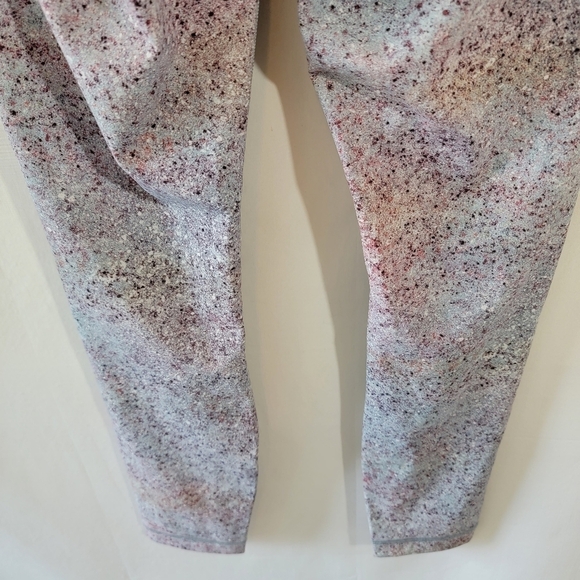 Lulu Lemon Wunder Under Hi-Rise Leggings 6 (Full-On Luxetreme) Summer Haze Multi - Picture 8 of 12